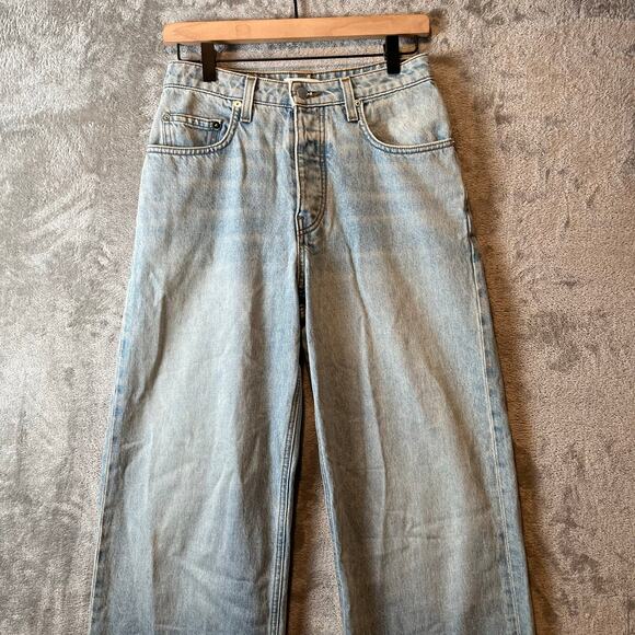 SABLYN Relaxed Straight Leg Jeans Light Wash Size 25 X 32” - Picture 2 of 9